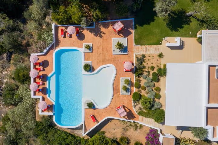 Pool(28)